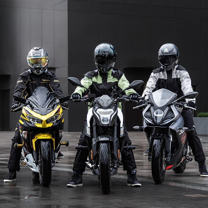 ชุดกันฝนสำหรับมอเตอร์ไซค์ Oxfo - Cycling Rain Jacket Commute บทวิจารณ์และราคา